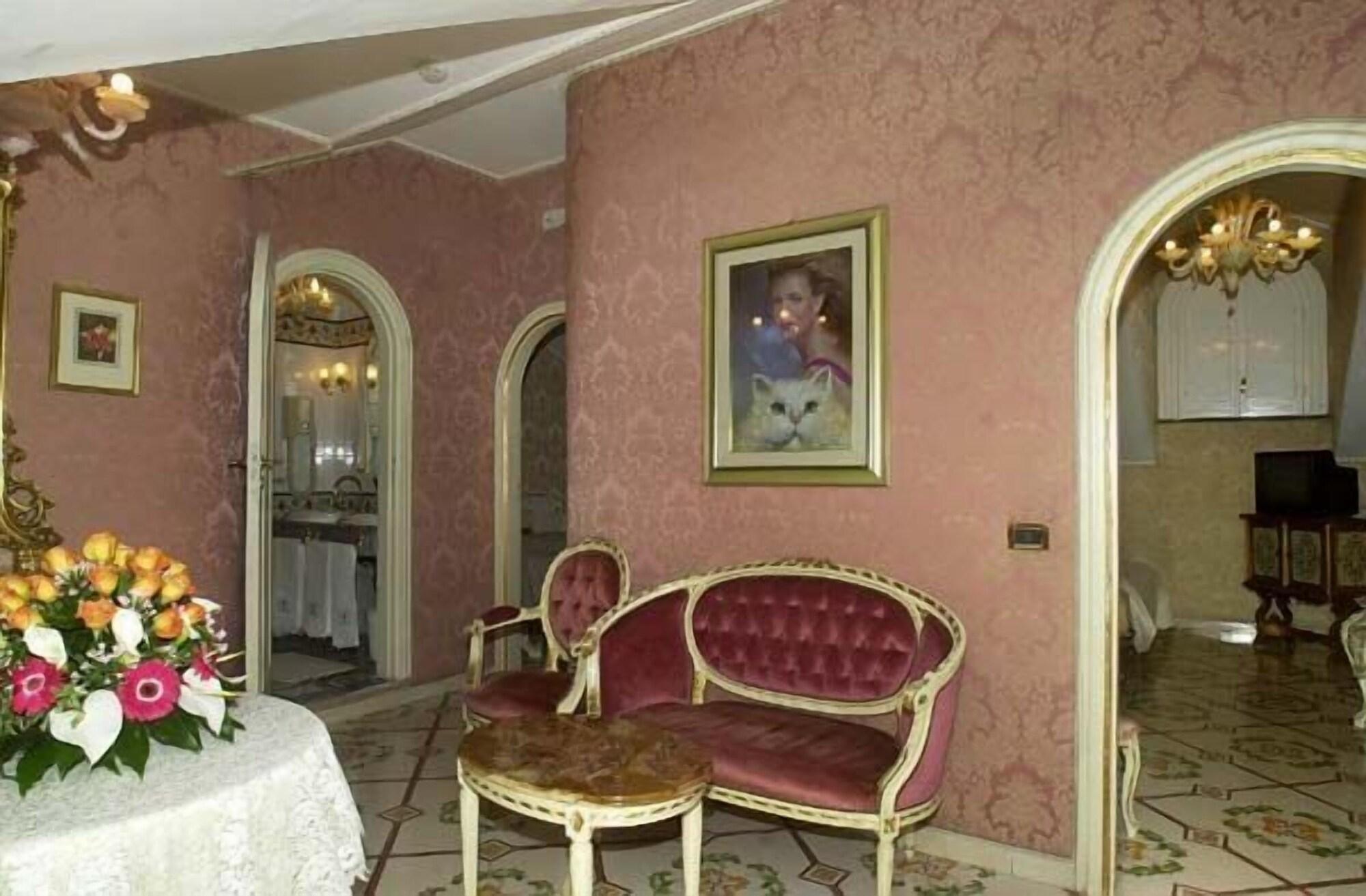 Grand Hotel La Sonrisa Sant'Antonio Abate Exterior photo A room in the hotel